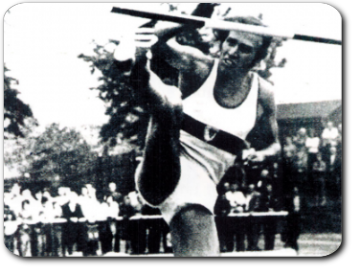 Rolf Beilschmidt beim Schmöllner Leichtathletiksportfest (1975)